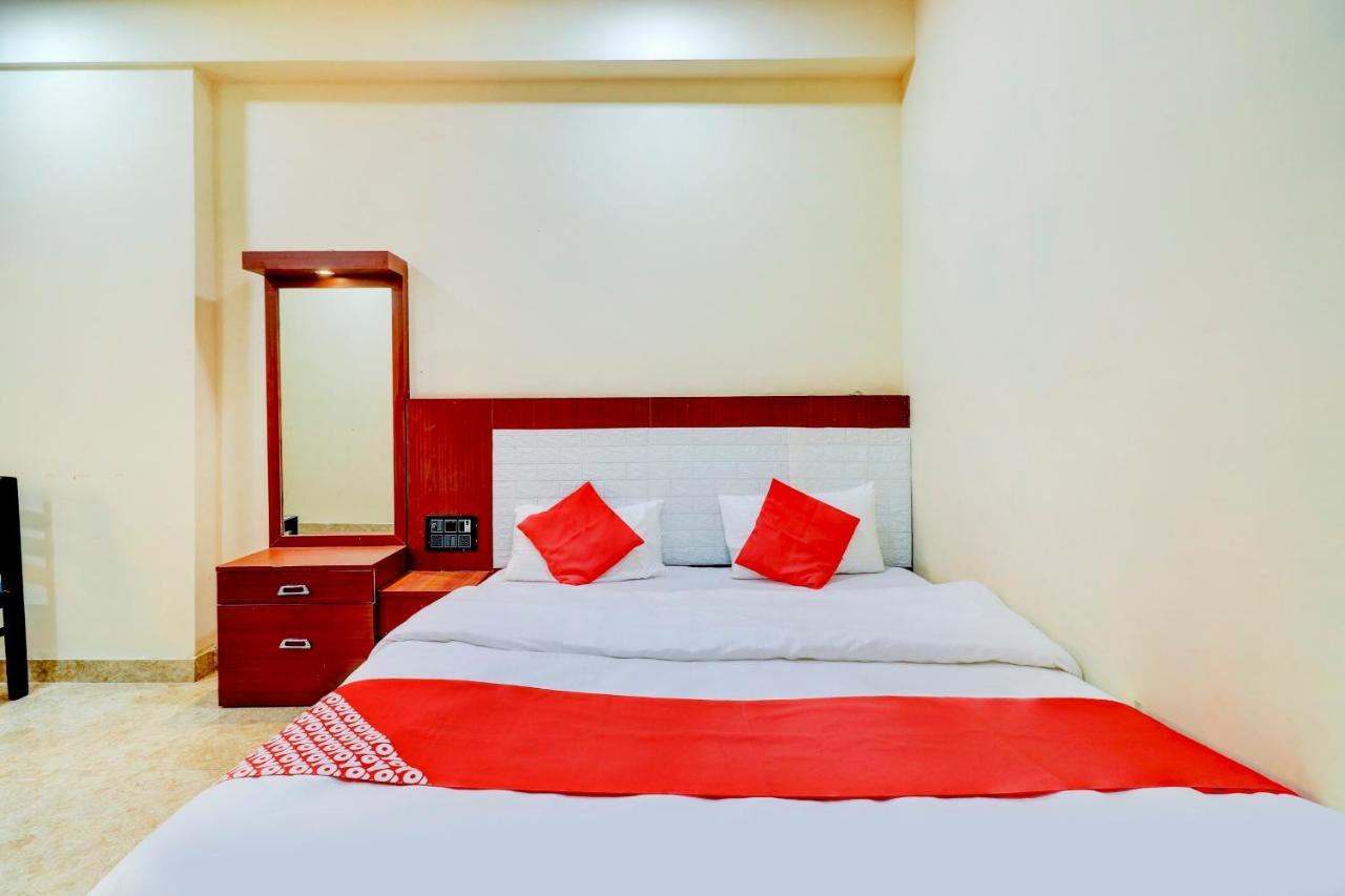 Oyo Flagship 73009 Hotel City Inn Dayal Bagh Eksteriør billede