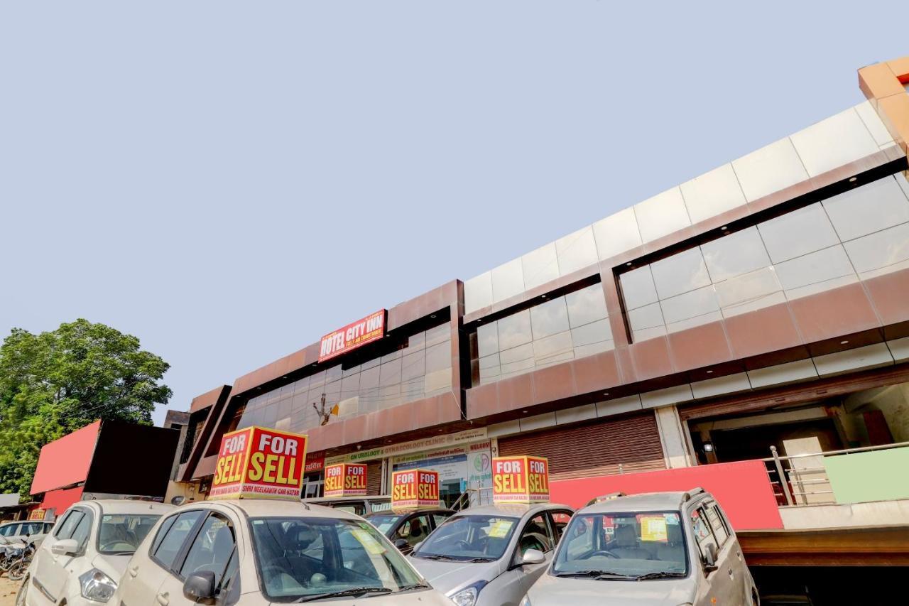 Oyo Flagship 73009 Hotel City Inn Dayal Bagh Eksteriør billede